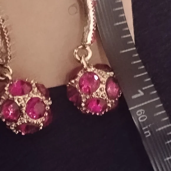 Red Crystal Ball Dangle Earrings Gold Tone Rhinestone Statement Glam Sparkly - Picture 4 of 4
